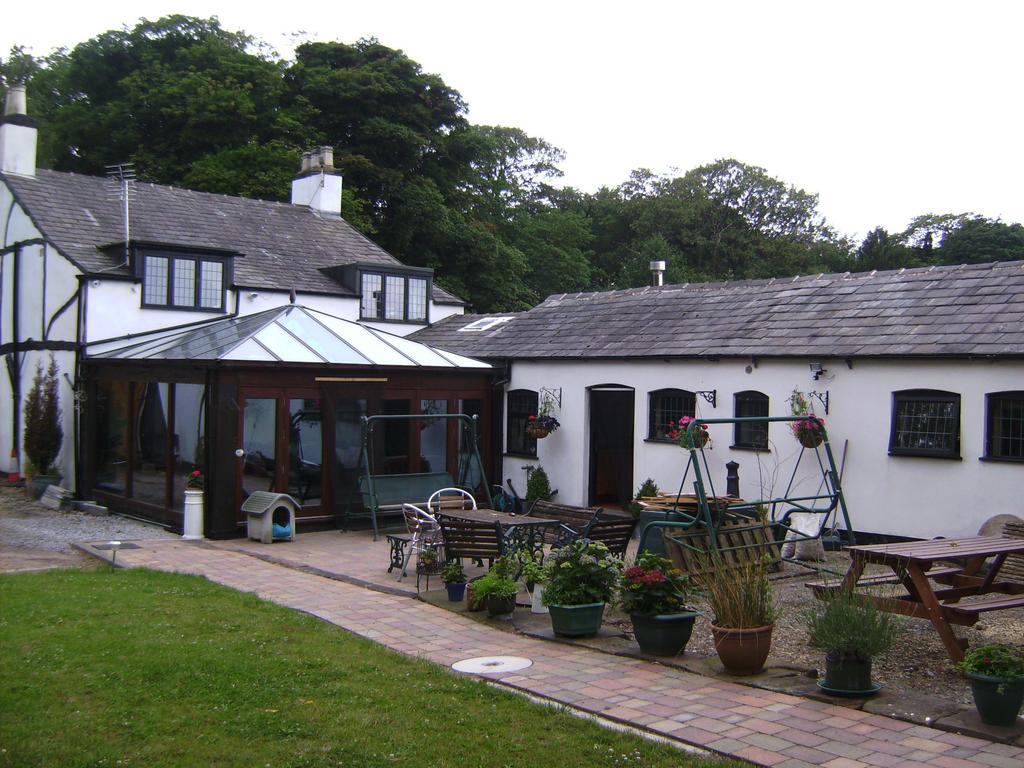 Brook Barn 3* Hale (Merseyside)